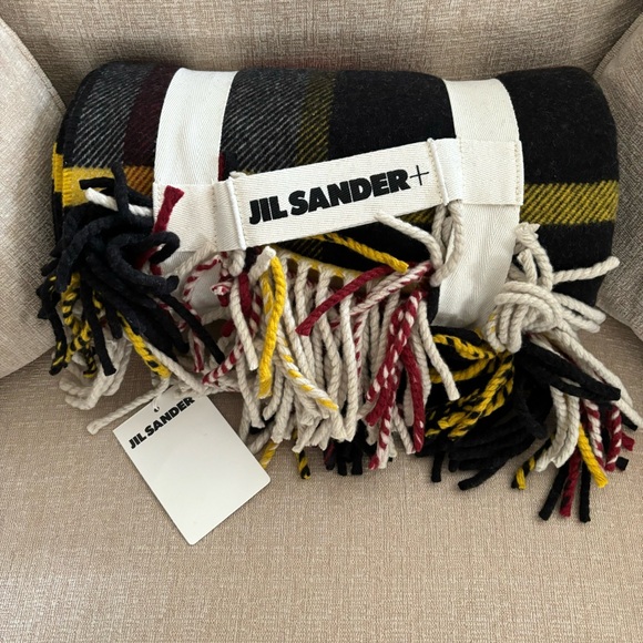Jil Sander Wool Throw Blanket - Picture 3 of 6
